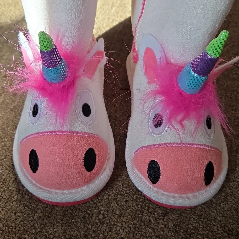 Kids Unicorn Slipper Boots - Picture 2 of 5
